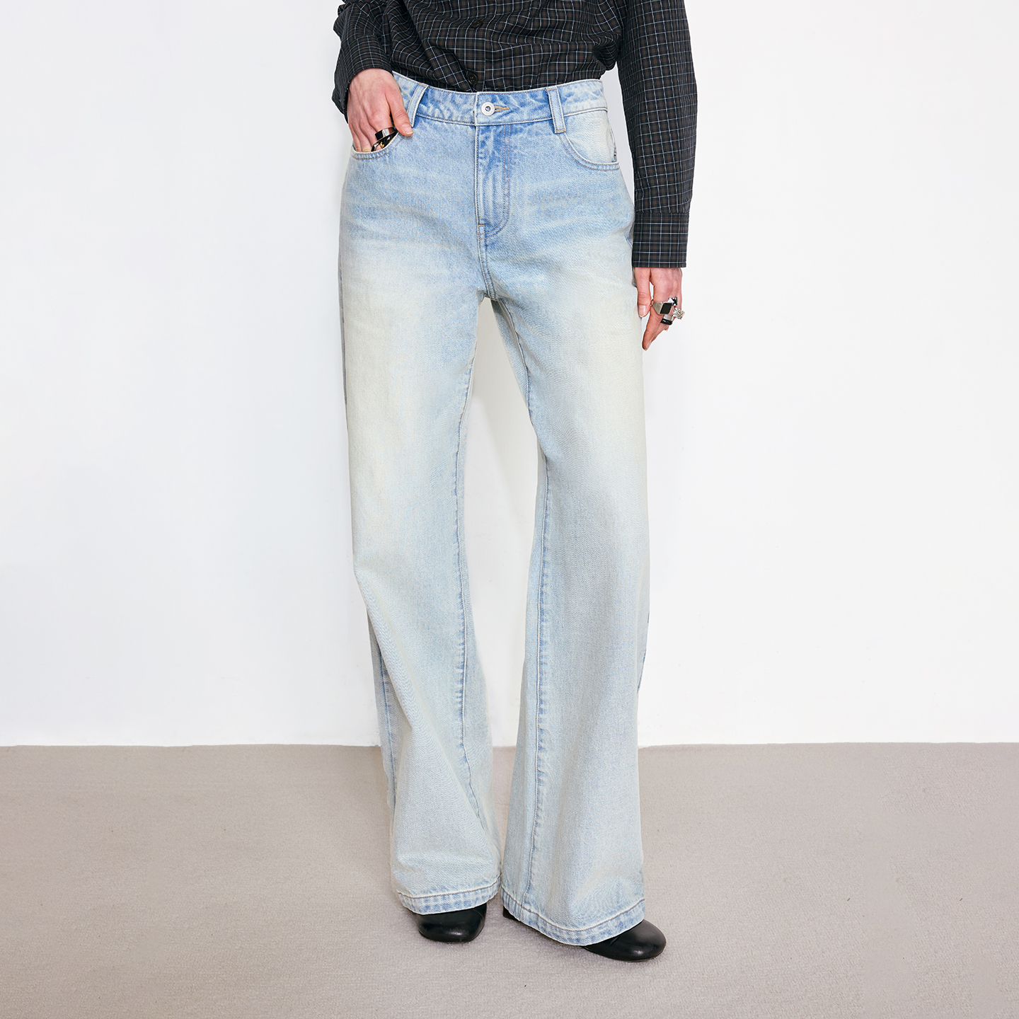 NUTH清爽水洗浅蓝色复古做旧直筒牛仔裤女