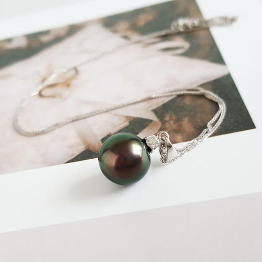 【天然正品】AU750白金镶钻镶天然约9.6MM近正圆无暇大溪地海水珍珠吊坠项链吊坠：16.7*9.6*9.6MM / 项链：40CM 311225NJM35特价：1780 商品图4