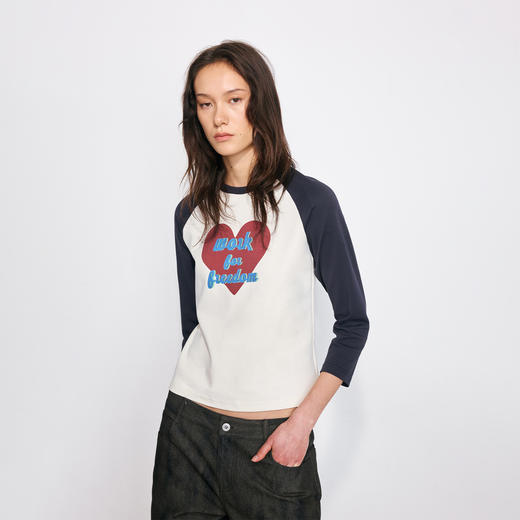 NUTH“Work for Freedom”拼色爱心印花修身七分袖t恤女 商品图1