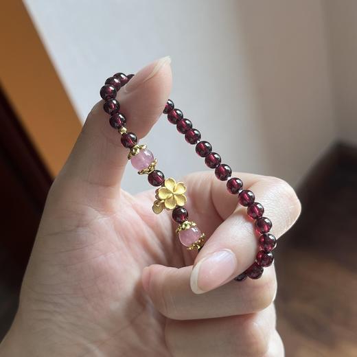 【敦煌桃缘·石榴石小花手串】敦煌小众石榴石桃花手串 女款闺蜜百搭小众轻奢手饰品 商品图9