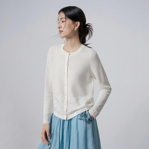 【林栖设计小店】手工绣花|米白优雅百搭气质宽松透气2026春新款毛织外套1961093 商品图0