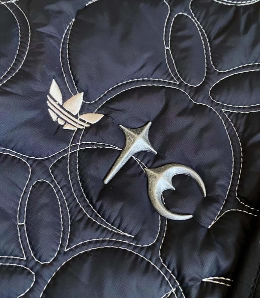 D012244男女同款叠穿单品保暖运动条纹舒适棉服 商品图14