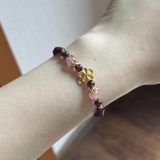 【敦煌桃缘·石榴石小花手串】敦煌小众石榴石桃花手串 女款闺蜜百搭小众轻奢手饰品 商品图11
