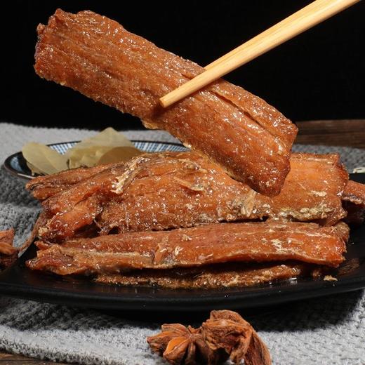 老北京手撕带鱼，18袋组合，精选黄海冷水带鱼中段，古法工艺搭配多味香辛料，配料干净，口感丝丝入味、肉质饱满、香味浓郁、好吃好嚼，开袋即食，吃法多样，鱼刺、鱼骨已酥软,放心吃M 商品图2