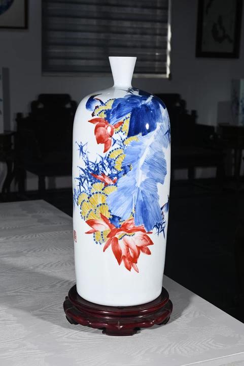 青花点彩颐性养寿，丰硕万年瓶 商品图0