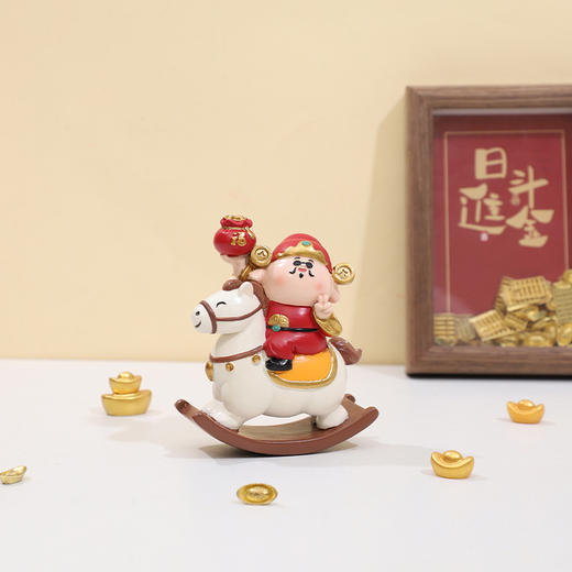 财神驾福【国潮！马上有财摇摇马】 国潮新款生肖礼品 创意公仔装饰 新年礼物财神爷摆件 商品图3