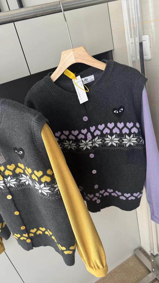 F012211女款费尔岛花纹假两件针织开衫圆领短款 商品图14