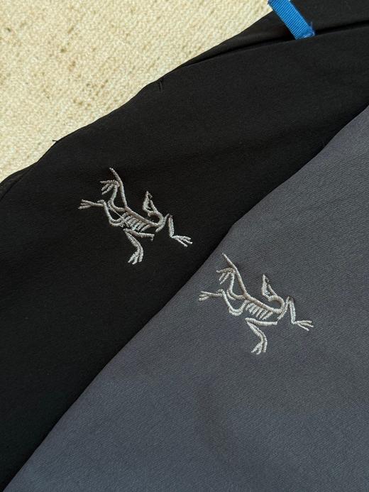 袅家 GAMMA Jogger Men'S 纯色Logo标识软壳松紧腰压胶束脚运动长裤 商品图3