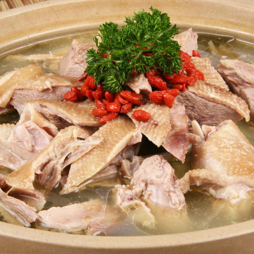 鲜香贡鹅煲，2大袋，优选完整优质鹅肉块，秘方制作的鲜美鹅肉汤，汤色透亮、肉质软烂,口感醇香，汤鲜肉嫩，配料干净，加热即可，喝汤、吃肉、涮锅、炖菜均可，老少皆宜，适合家庭聚餐，请客送礼M 商品图1