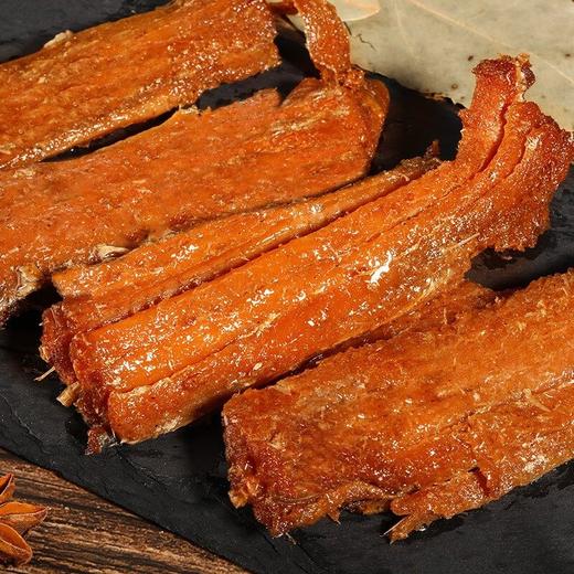 老北京手撕带鱼，18袋组合，精选黄海冷水带鱼中段，古法工艺搭配多味香辛料，配料干净，口感丝丝入味、肉质饱满、香味浓郁、好吃好嚼，开袋即食，吃法多样，鱼刺、鱼骨已酥软,放心吃M 商品图5