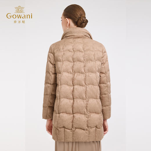 【鹅绒】乔万尼新品提花绗线轻奢感立领白鹅绒宽松羽绒服ED4T853 商品图4