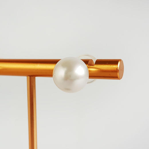 【天然正品】AU750白金镶天然约10MM近正圆无暇澳白海水珍珠耳钉21.6*10.0*10.0MM （皆取最大值）311225NJM61特价：1880 商品图3