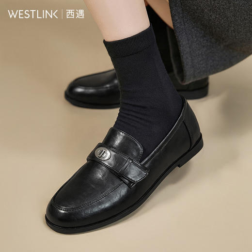 西遇平底乐福鞋女2026春季新款金属饰扣单鞋英伦风一脚蹬JK小皮鞋V0166213 商品图2