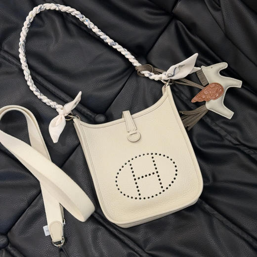 爱马仕 伊芙琳 mini 奶昔白 togo皮 斜挎包 商品图0