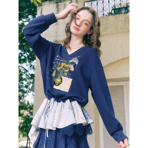 两三事梵高文艺星群旧梦2026春新款荷叶边下摆抽绳收腰印花卫衣女 商品图2