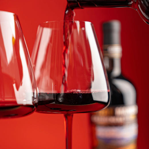 [屁侠推荐]智利原瓶进口 欧绅庄园 山谷珍藏佳美娜干红葡萄酒 750ml*2瓶 送精美品鉴杯  商品图0