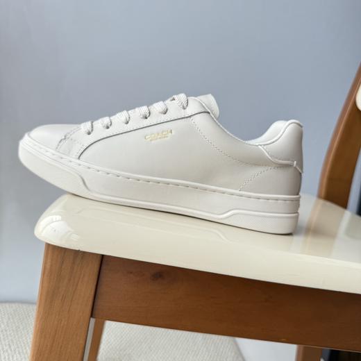 点此购买 蔻驰COACH女款经典老花舒适运动休闲鞋 dx 340281 商品图1