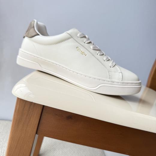 点此购买 蔻驰COACH女款经典老花舒适运动休闲鞋 dx 340281 商品图9