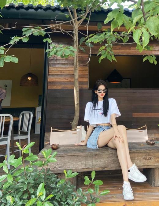 一店k （出口国外订单！ ）小白鞋中的王者！死死焊在脚上了！意大利进口化哑光米白丝绸牛皮！原版私模橡胶TPU全哑光大底！经典厚底设计 情侣真皮休闲板鞋 商品图2