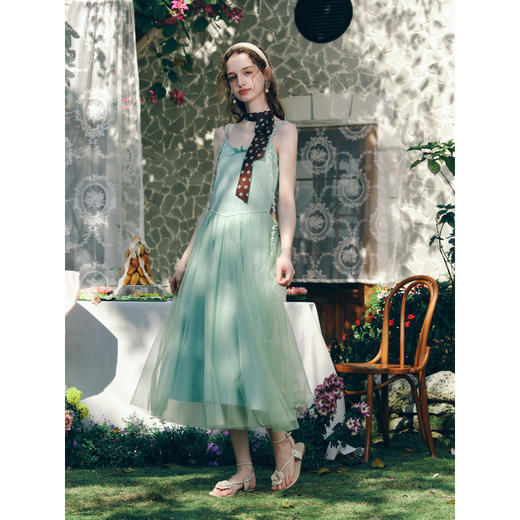 两三事 茉莉与薄荷 2026春季新款小清新立体花朵吊带连衣裙仙女裙 商品图3