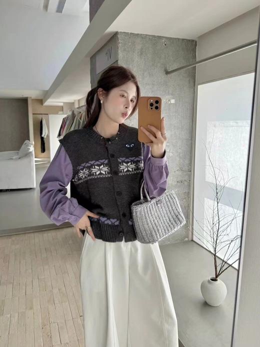 F012211女款费尔岛花纹假两件针织开衫圆领短款 商品图11