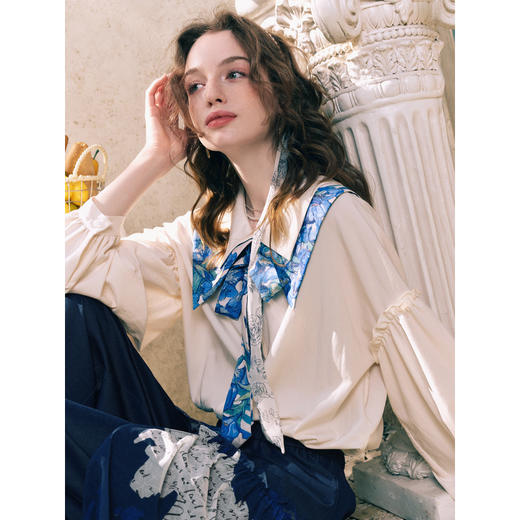 两三事梵高文艺 云上纸舟 2026冬季新款印花可拆翻领灯笼袖衬衫女 商品图2