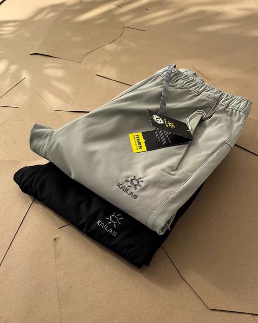 F012231加绒款秋冬新款刺绣户外运动跑步训练防风防水透气冲锋长裤 商品图6