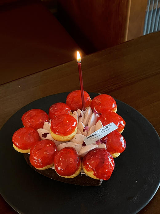 情人节圣多诺黑心形蛋糕（树莓开心果奶油） 商品图1