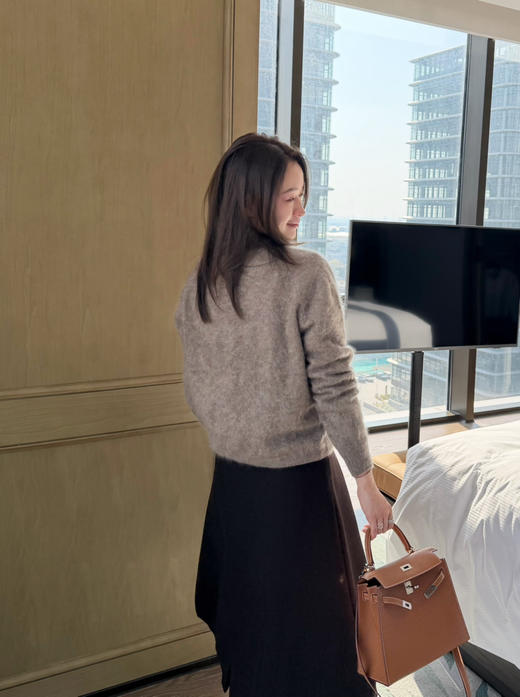 2601313    羊绒拉毛+珍珠扣 开衫 商品图6