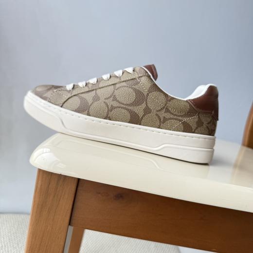 点此购买 蔻驰COACH女款经典老花舒适运动休闲鞋 dx 340281 商品图2