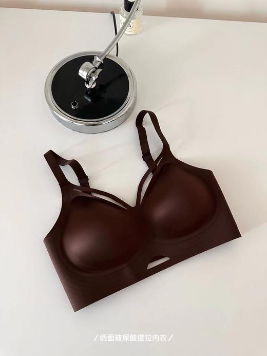 F012239一片式无痕Bra玻尿酸润肤面料柔软贴肤内衣 商品图14