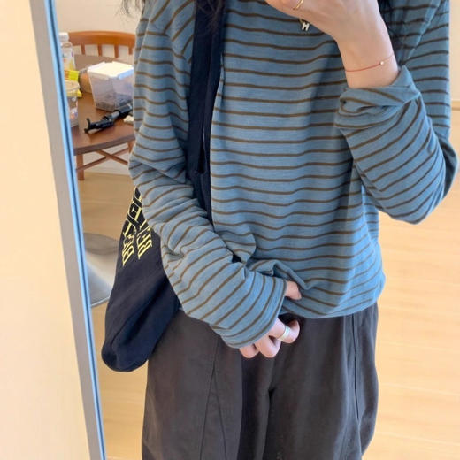 【亲肤面料❗️经典条纹】圆领撞色条纹针织长袖t恤女秋季宽松外穿百搭慵懒风显瘦打底上衣。jc 商品图1