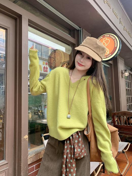 <曾小咸推荐>现货秒杀 ！微信超特价！ 复古V领毛衣（不含丝巾） 日常149.99 立减60 秒杀89.99！！ 商品图7