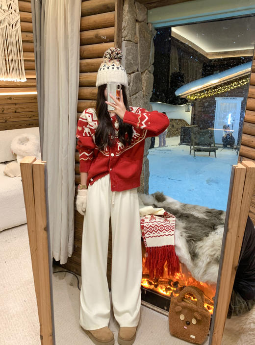 <曾小咸推荐>现货秒杀 ！微信超特价！红色提花系扣毛衣 日常199.99/件 立减110 秒杀89.99/件！！ 商品图6