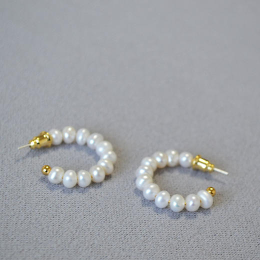 【2件9折】【Petit Bari】法式简约环型串珠珍珠耳饰(外径约2.2cm) 商品图3