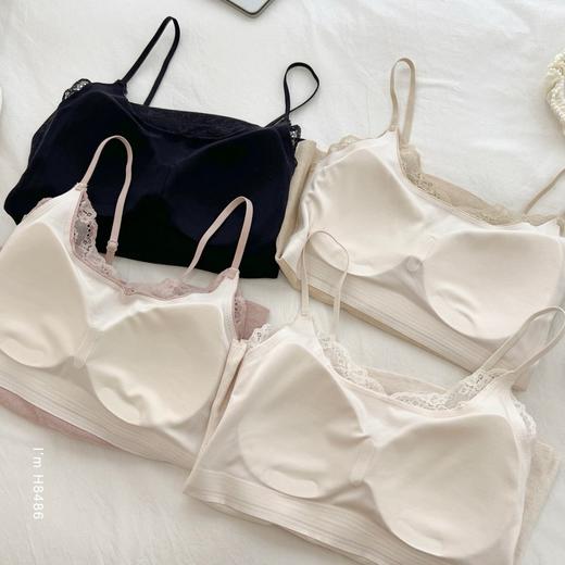 老米优品🎈3-5天！《桑蚕丝竖条纹拼接蕾丝V领细肩带背心》亲暖，精致，唯美内搭~~BX260123A 商品图3