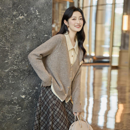 奢姿大码女装2025冬季时尚小熊装饰针织开衫胖妹妹气质甜美上衣9654691138 商品图1