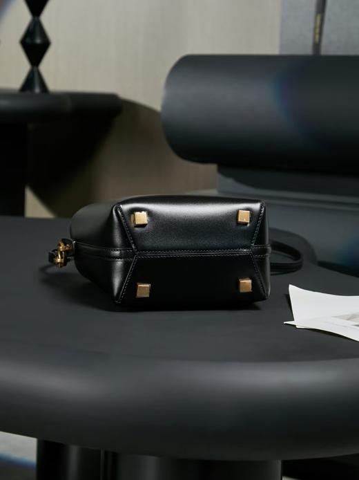 圣罗兰 亮面 水桶 mini（LZ） 商品图6