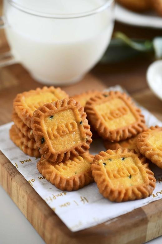 2026焕新升级！年味满满！「一方云拾」万事如意礼盒！拿过国际美味大奖的实力！10件网红零食！✅ 新款万事如意礼盒有10款零食。 商品图2