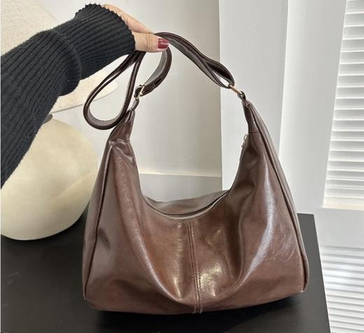 【松弛美学 时尚高级】伊布古奇-慵懒风hobo流浪包 商品图6