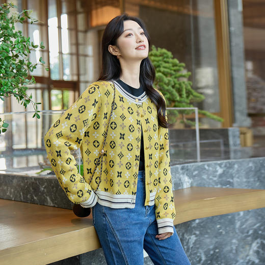 奢姿大码女装2025冬季减龄趣味图案设计圆领针织衫胖妹妹时尚上衣9354310001 商品图4