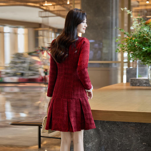 奢姿大码女装2025冬季时尚撞色圆领连衣裙胖妹妹气质显瘦通勤长裙9954854019 商品图3