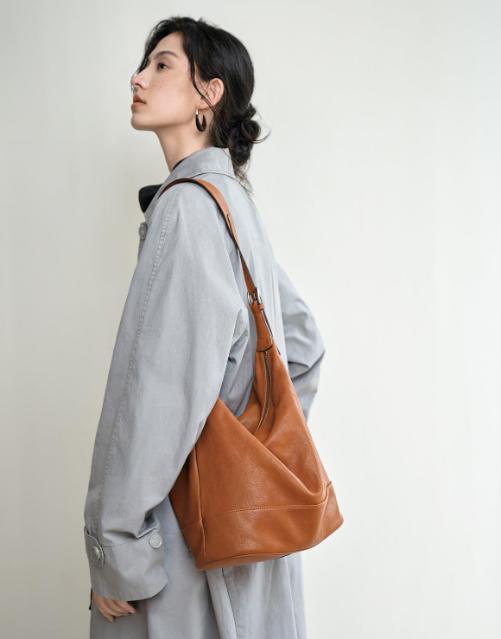 老米优品🎈代工厂直发！高端系列《裘真植鞣小山羊皮双耳水桶包托特包》单肩斜挎，文艺复古 大容量包包！ 商品图9