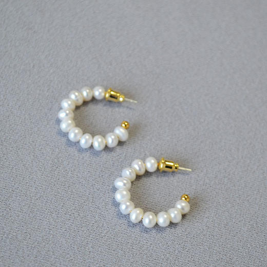 【2件9折】【Petit Bari】法式简约环型串珠珍珠耳饰(外径约2.2cm) 商品图2
