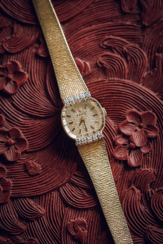 独角鹿西洋古董1970年代瑞士顶级钟表品牌劳力士Rolex出品编织纹理14K黄金表带水晶镶嵌钻石表盘女士腕表 商品图3