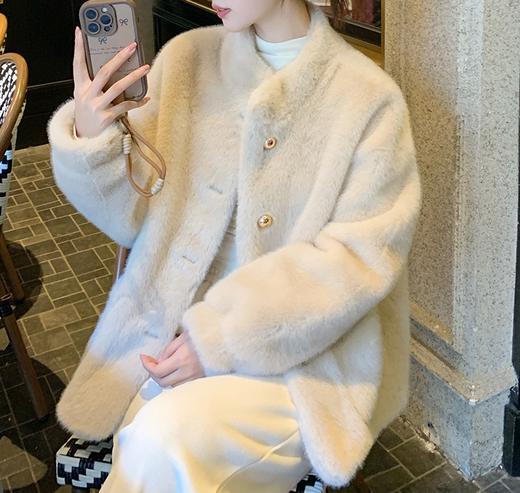 高奢贵妇局！小香风仿水貂绒环保皮草外套 秋冬必备，软软糯糯！高级贵妇质感，完美色系印染，贵气十足 商品图1