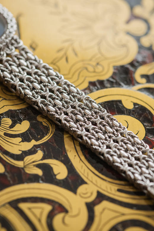 独角鹿西洋古董1970年代瑞士顶级钟表世家百达翡丽Patek Philippe出品18K白金编织表带蓝色日辉纹石英镶嵌钻石表盘女士腕表 商品图9