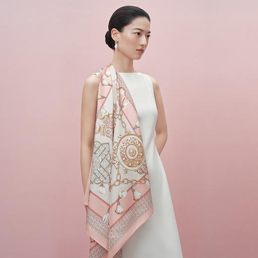 万事利双面印花大方巾-华璎珞彩 商品图2