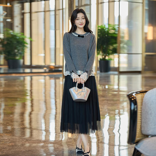 奢姿大码女装2025冬季时尚蕾丝设计圆领针织衫胖妹妹气质减龄上衣9854670713 商品图4