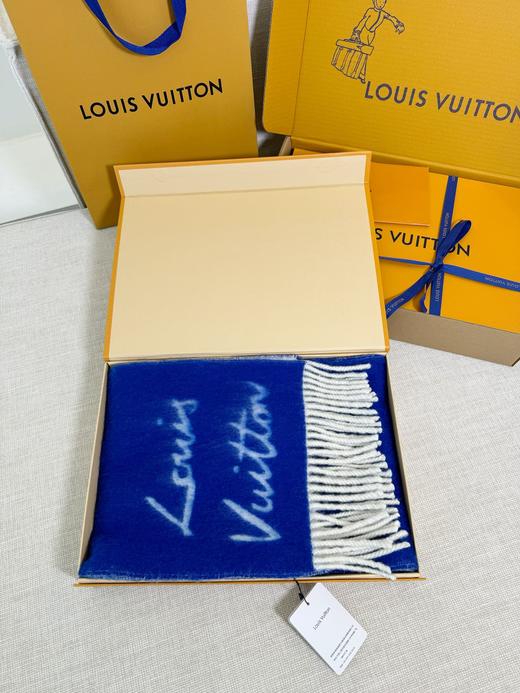 驴家 24年最美的围巾没有之一，独家首发，Fluffygram 围巾取材羊驼毛和绵羊毛混纺，以拉绒处理营造舒适暖意（ZT*DSX) 商品图2